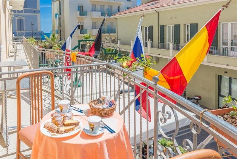 Hotel Stella D'Italia - Nuova Gestione 리미니 외부 사진