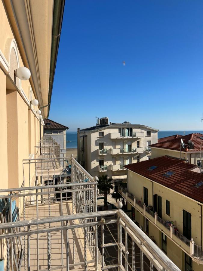 Hotel Stella D'Italia - Nuova Gestione 리미니 외부 사진