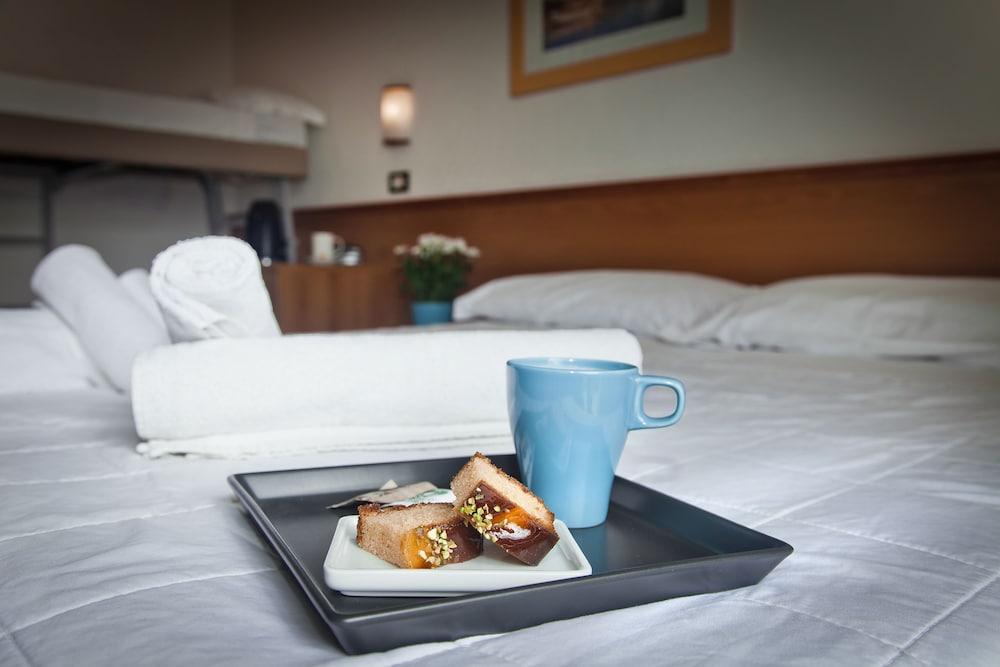 Hotel Stella D'Italia - Nuova Gestione 리미니 외부 사진